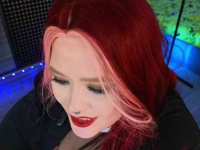Laura-Wicked webcam