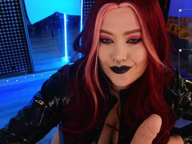 Laura-Wicked webcam