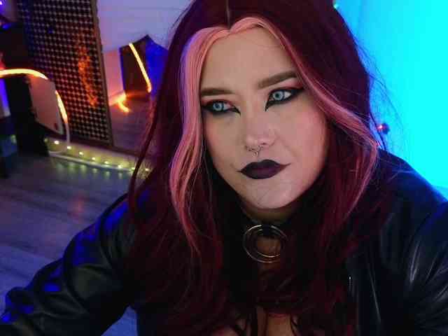 Laura-Wicked webcam
