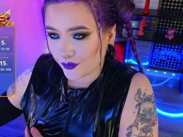Laura-Wicked webcam