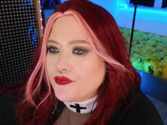 Laura-Wicked webcam