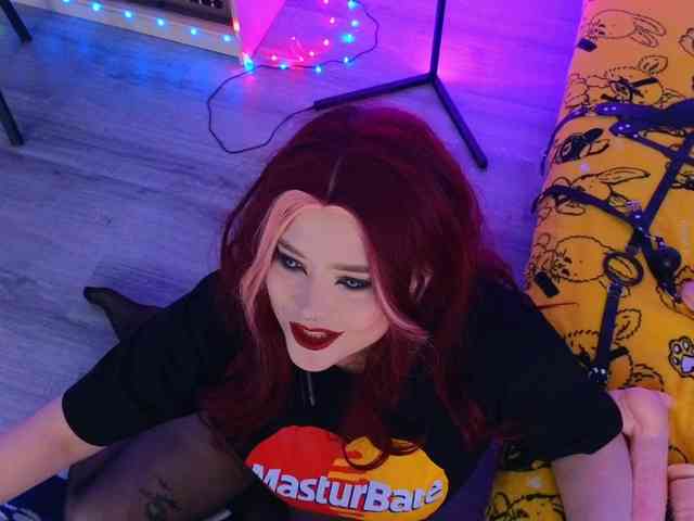 Laura-Wicked webcam