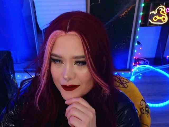 Laura-Wicked webcam