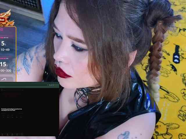 Laura-Wicked webcam