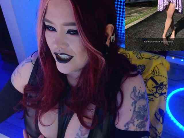 Laura-Wicked webcam