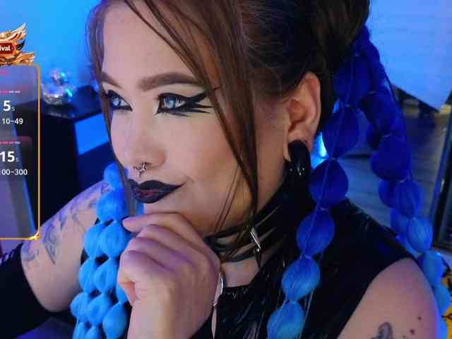 Laura-Wicked webcam