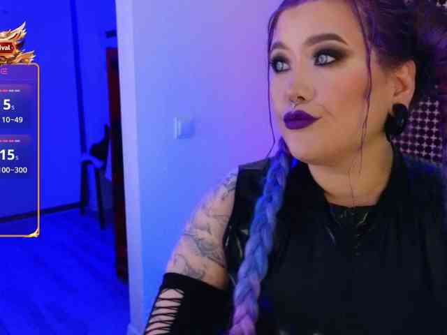 Laura-Wicked webcam