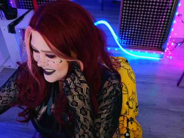 Laura-Wicked webcam