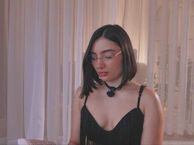 AmyArmstrong live cam on BongaCams