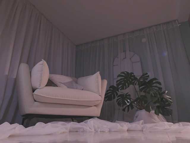 AmyArmstrong live cam on UnifiedCams