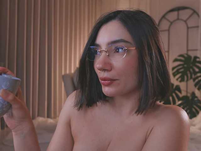 AmyArmstrong live cam on BongaCams