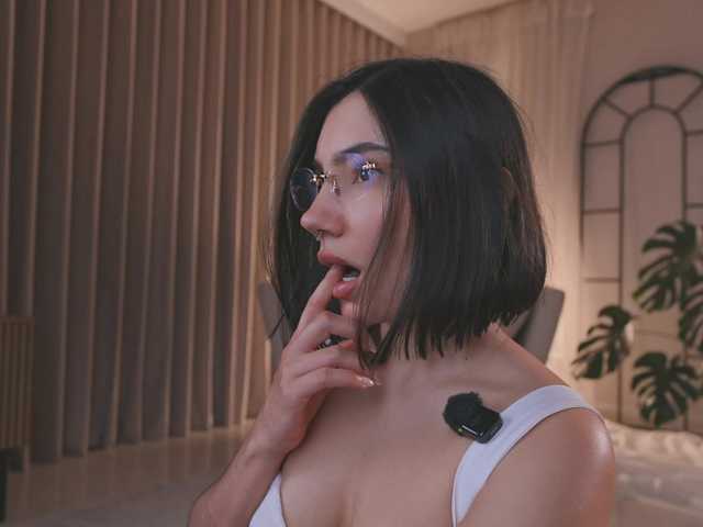 AmyArmstrong live cam on BongaCams