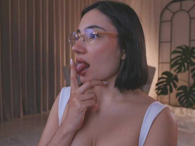 AmyArmstrong live cam on BongaCams