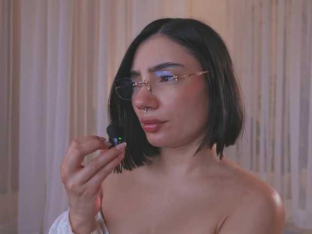 AmyArmstrong live cam on BongaCams