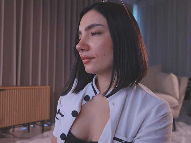 AmyArmstrong live cam on BongaCams