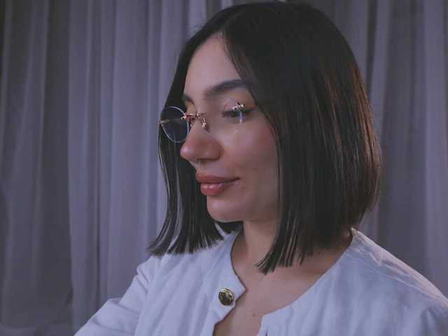 AmyArmstrong live cam
