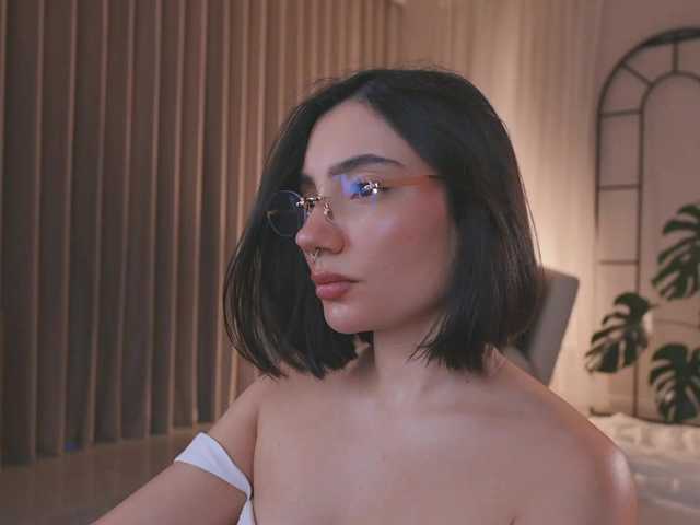 AmyArmstrong live cam on BongaCams