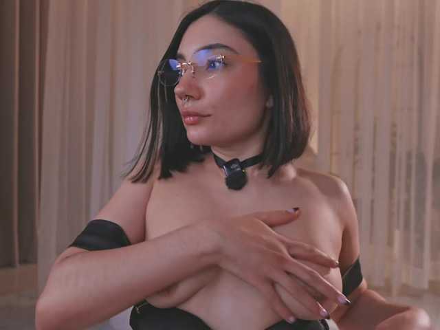 AmyArmstrong live cam on BongaCams