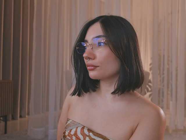 AmyArmstrong live cam on BongaCams