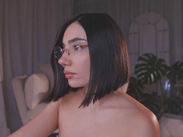 AmyArmstrong live cam on BongaCams