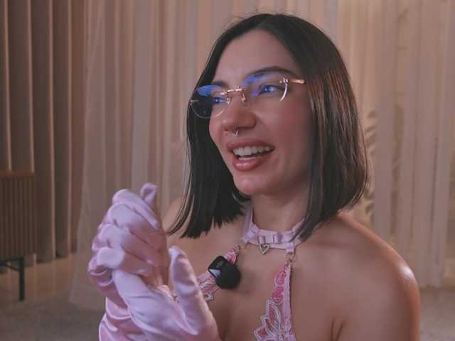 AmyArmstrong live cam on BongaCams