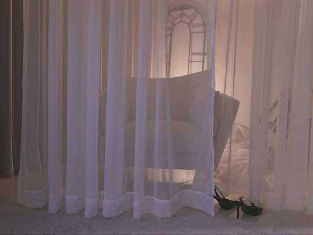 AmyArmstrong live cam on BongaCams
