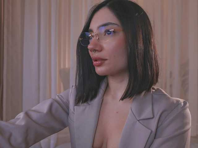 AmyArmstrong live cam on BongaCams