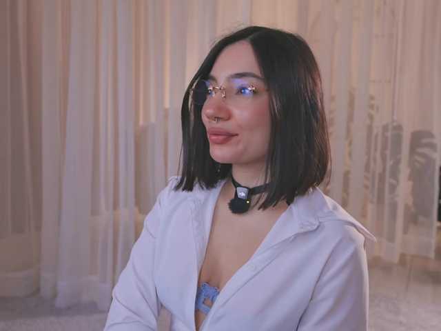 AmyArmstrong live cam on BongaCams