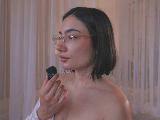AmyArmstrong live cam on BongaCams