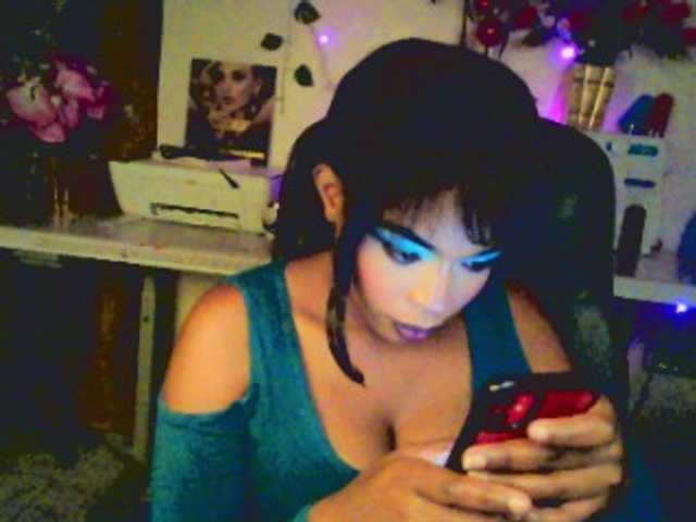 Lilianjackson webcam bongacams model stream image