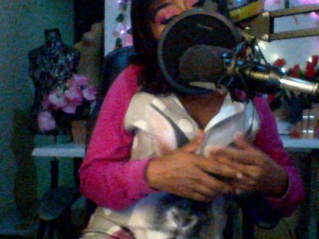 Lilianjackson live cam on BongaCams