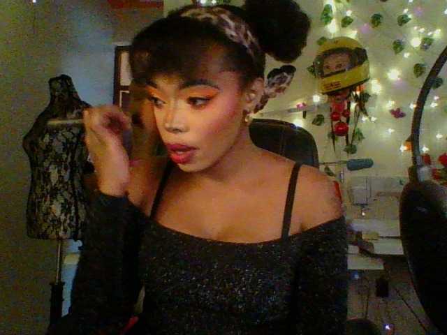 Chat with Lilianjackson live cam