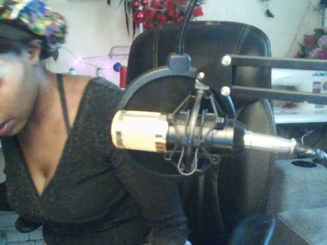 Lilianjackson live cam on BongaCams