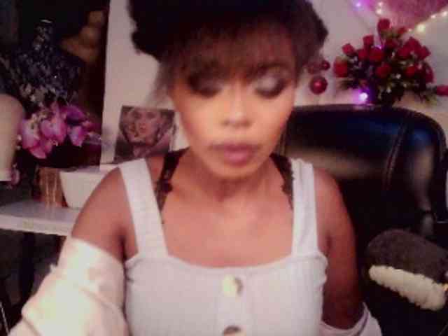 Model: Lilianjackson