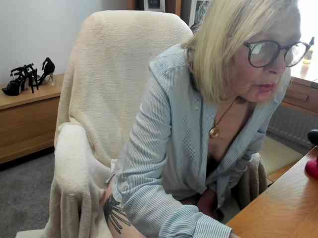 Victoria68xx Live Webcam on BongaCams