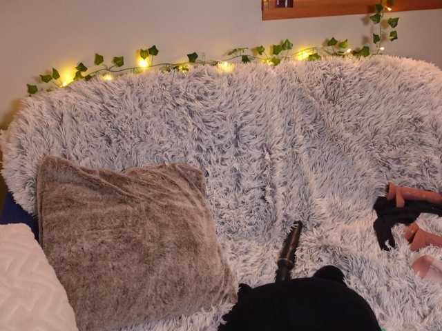 AyraLust's BongaCams show and profile