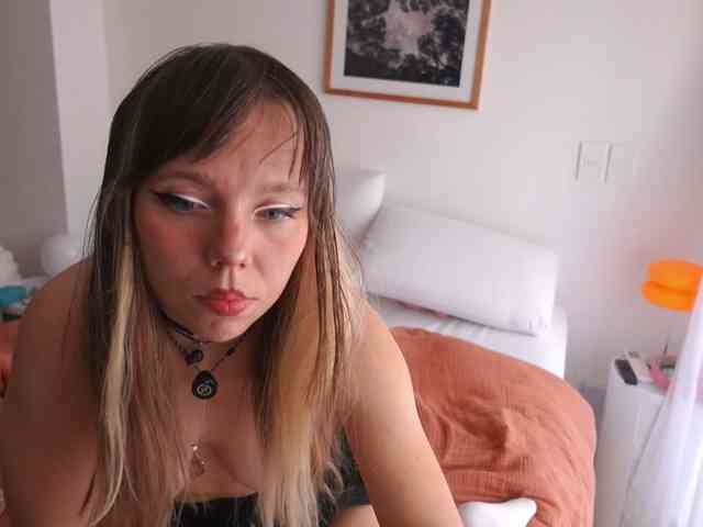 AyraLust webcam