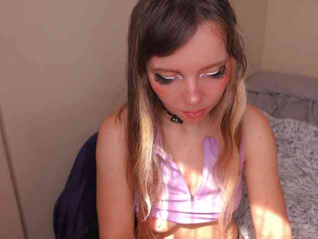 AyraLust webcam