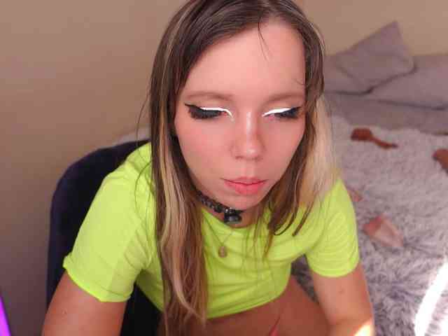 AyraLust webcam