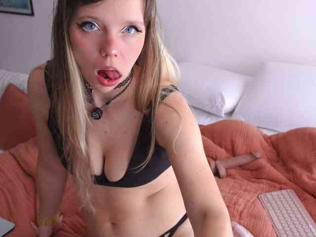 AyraLust webcam