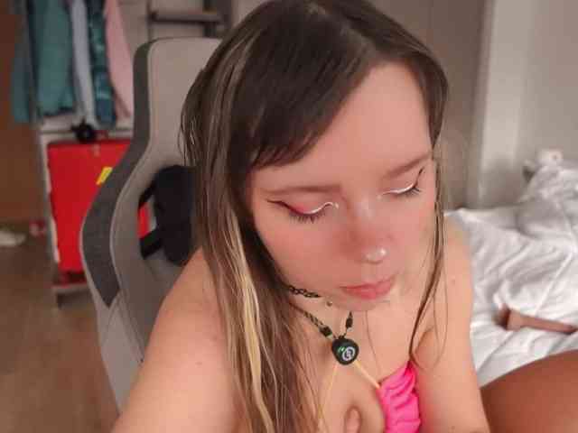 AyraLust webcam