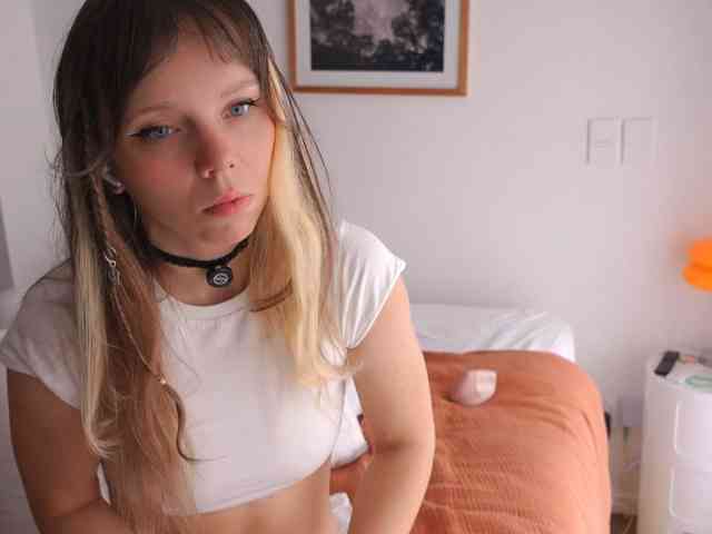 AyraLust webcam