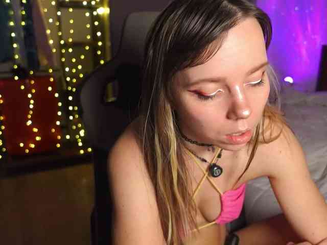AyraLust webcam