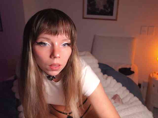 AyraLust webcam