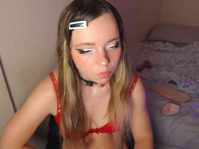 AyraLust webcam