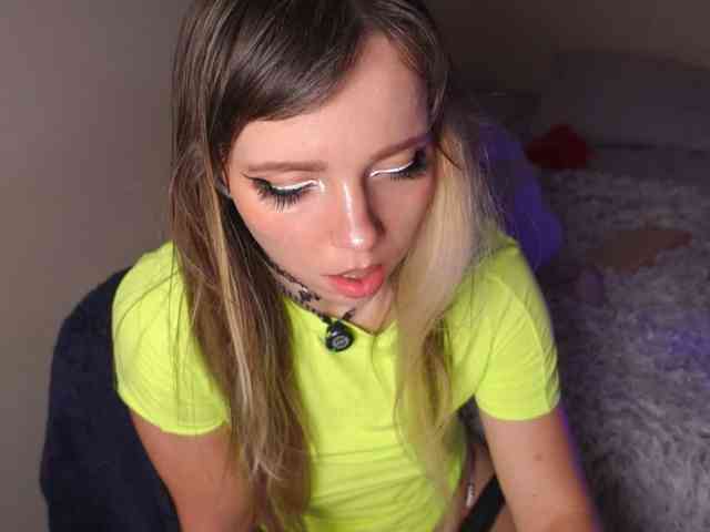 AyraLust webcam
