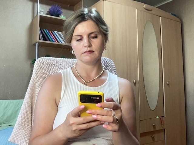 AnitaGlamorX live cam