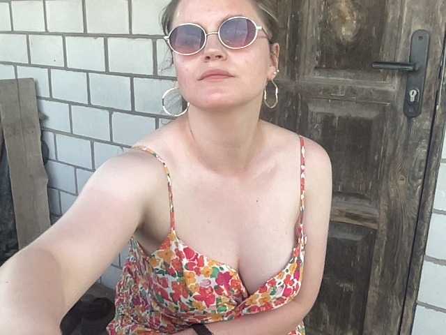 AnitaGlamorX