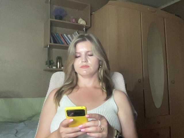 AnitaGlamorX