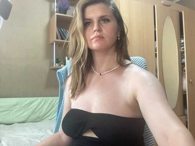 AnitaGlamorX live cam on BongaCams